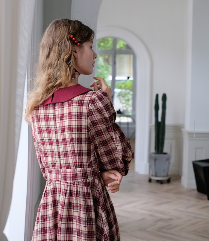 French retro red plaid skirt