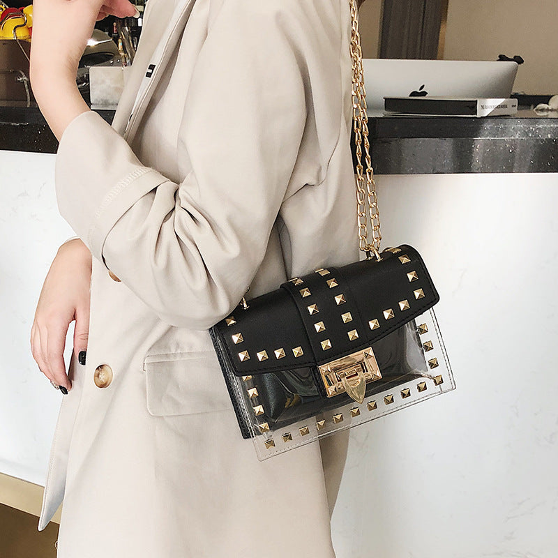 Chain shoulder bag