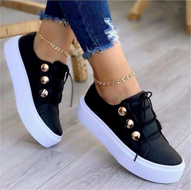 Women Rivet Casual Shoes