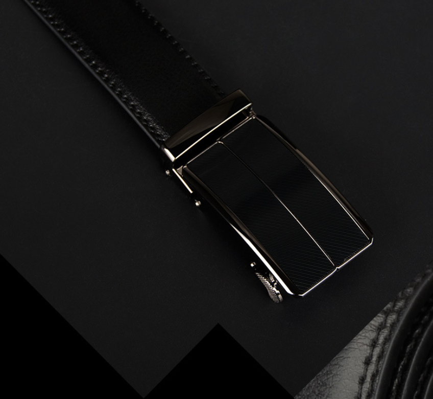 Men's pin buckle belt