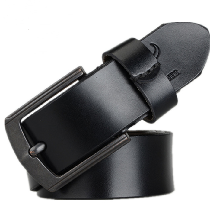 Dynamic buckle leather belt