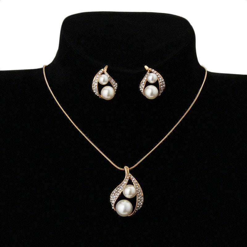 Two Pearl Necklace Set