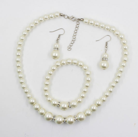 Pearl necklace set