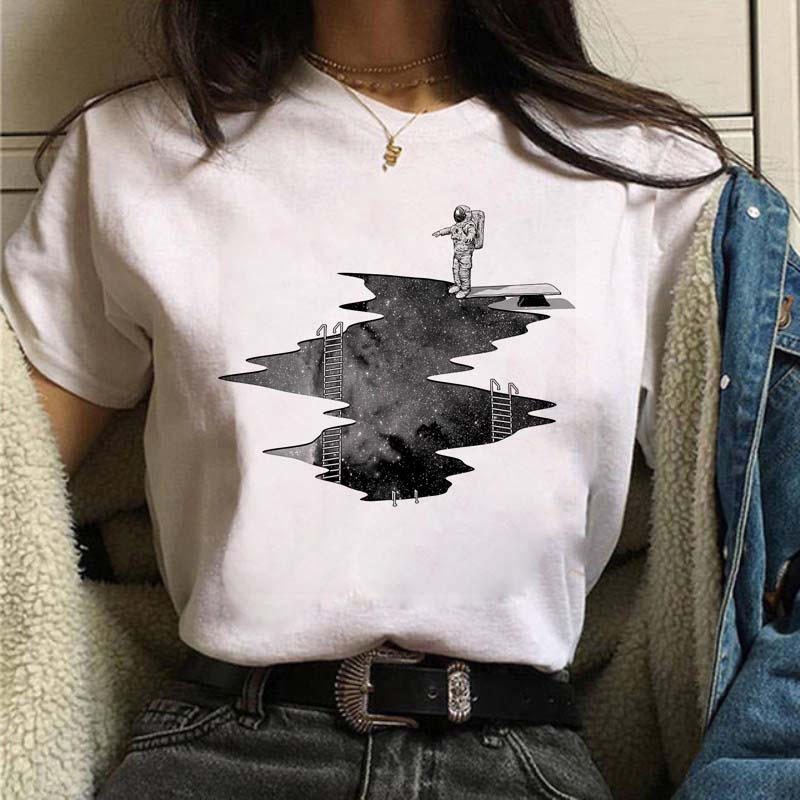 半袖プリントTシャツ