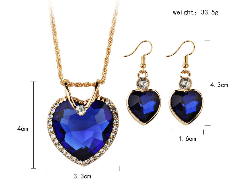Heart-shaped necklace set