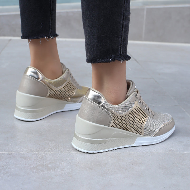 Flats Lace-up Sneakers