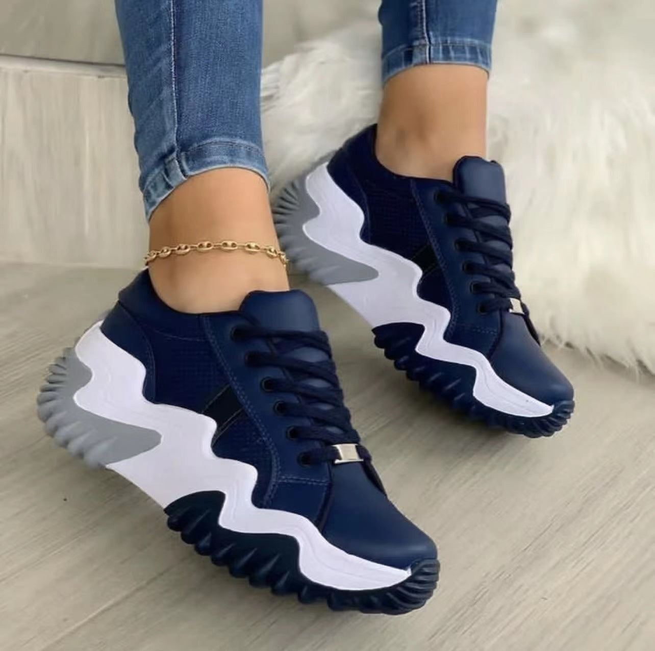 Lace-up Sports Sneakers